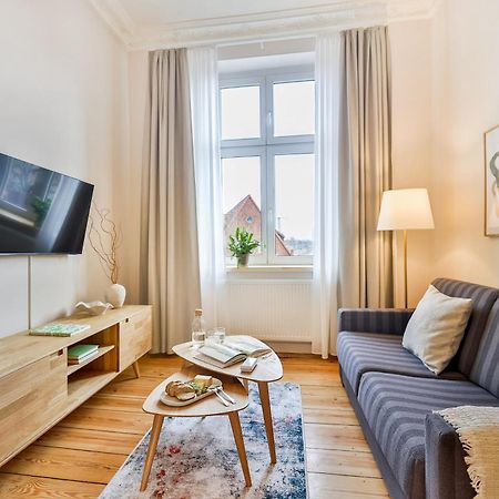 שטראלסונד Apartments Am Bahnhof מראה חיצוני תמונה