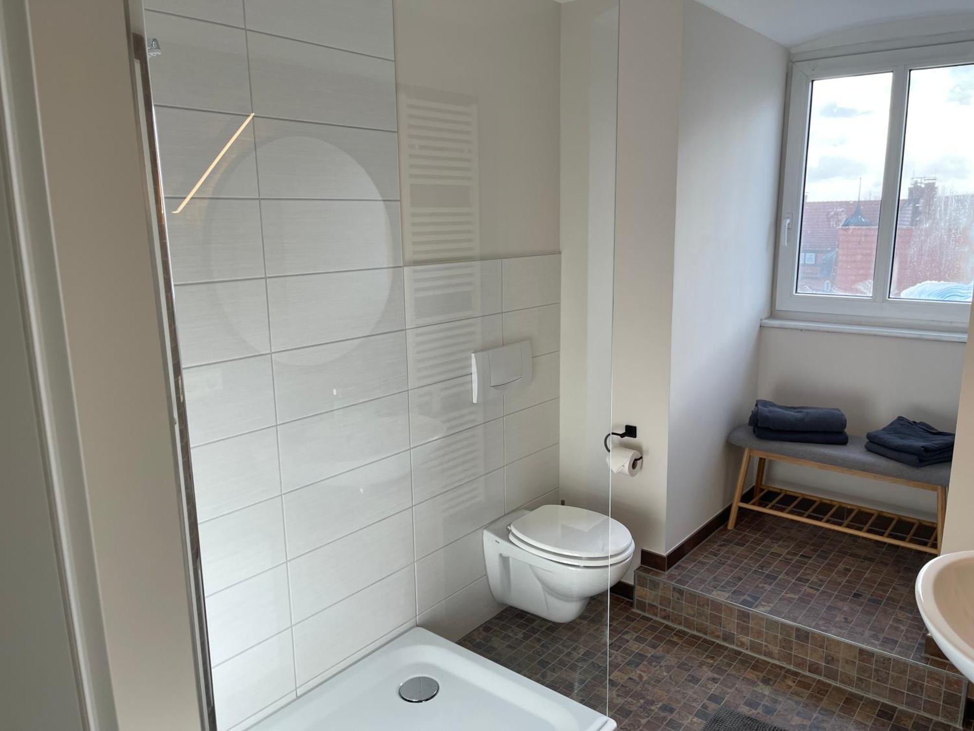 שטראלסונד Apartments Am Bahnhof חדר תמונה