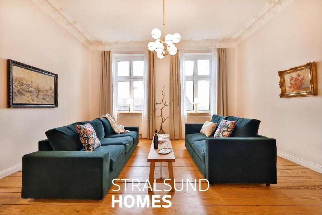 שטראלסונד Apartments Am Bahnhof מראה חיצוני תמונה